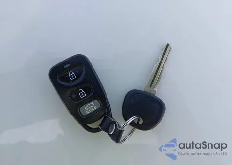 2018 Hyundai Elantra Sel из США, поврежденный, VIN KMHD84LF8JU452365